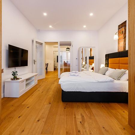 The Chic One, Unirii Square View Apartment Timişoara Exterior foto